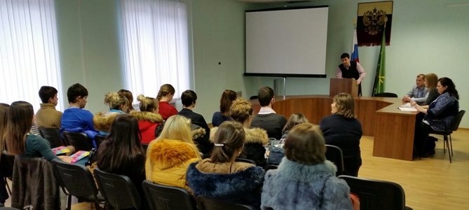 За 9 месяцев 2015 года сотрудники территориальных органов ПФР в Адыгее провели более 200 встреч с трудовыми коллективами республики