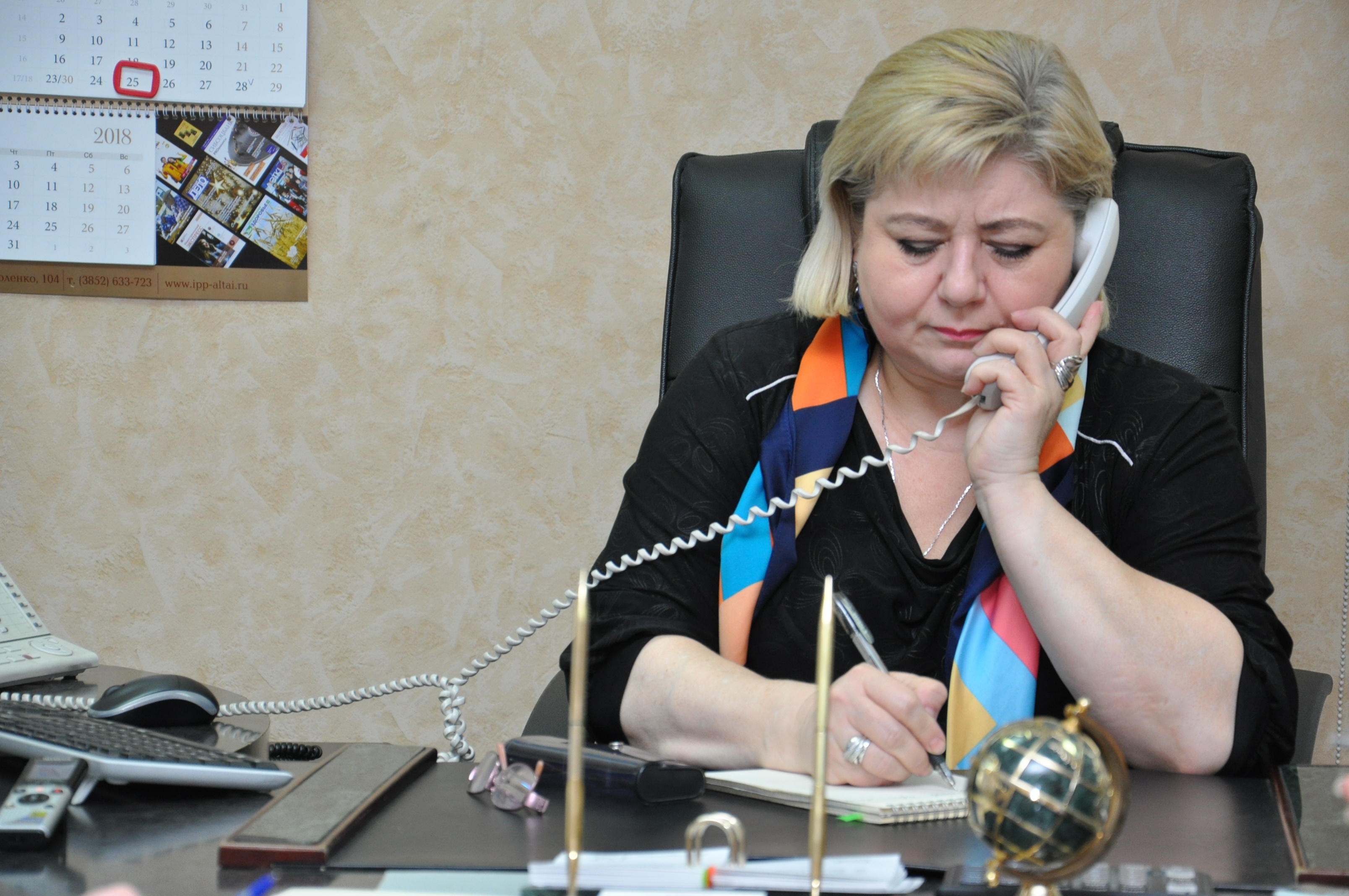 Прямая линия ПФР: жители Алтайского края получили ответы на пенсионные вопросы