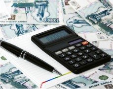 Семейный калькулятор определит право жителей Алтайского края на ежемесячную выплату из маткапитала