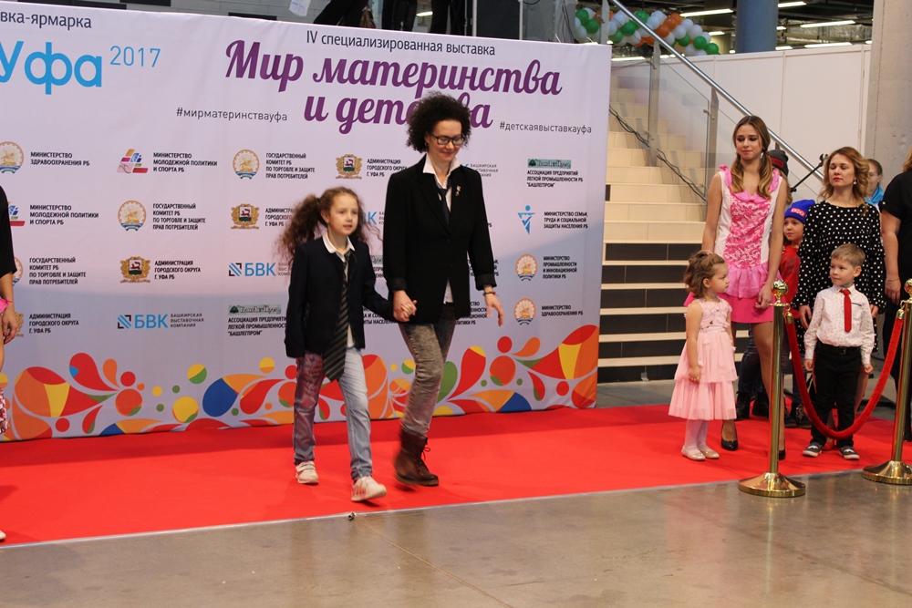 На выставке «Мир материнства и детства» работает  консультационный пункт Пенсионного фонда