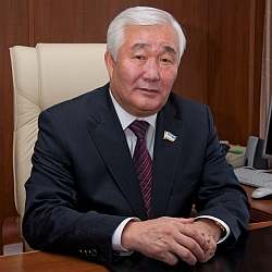 Поздравление Управляющего Отделением Пенсионного фонда по Республике Бурятия, Депутата Народного Хурала Республики Бурятия Евгения Ханхалаева с Международным Днем пожилого человека