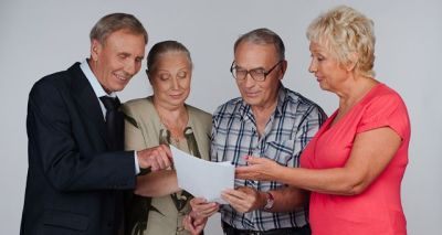 У федеральных льготников осталось два месяца на то, чтобы решить: что получать в 2016 году - соцпакет или деньги