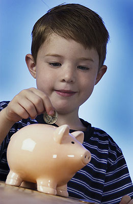 Дети, родители которых неизвестны, получат право на социальную пенсию