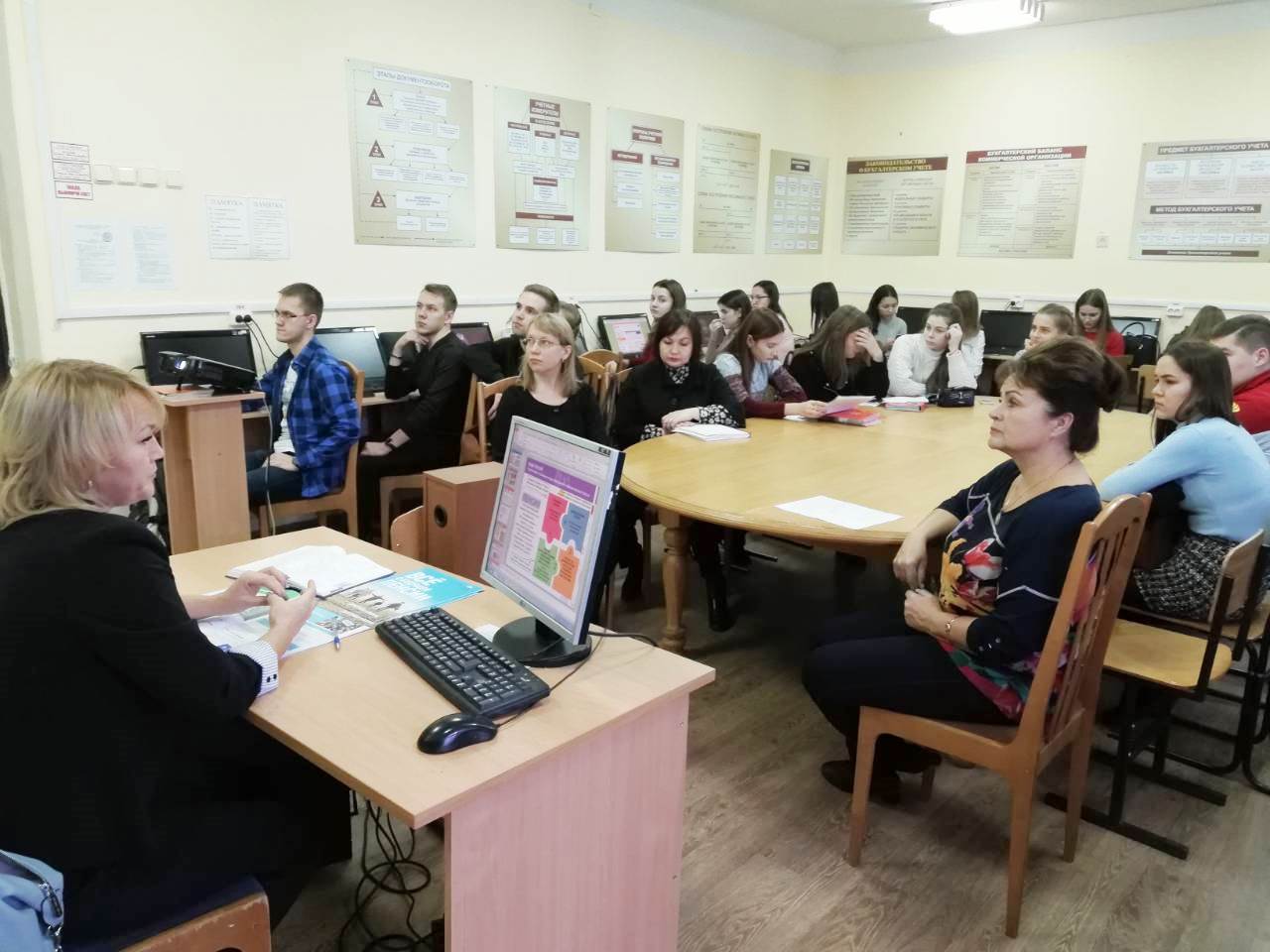 Пенсионная служба Чувашии принимает участие  во Всероссийской неделе сбережений