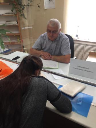 Сегодня в клиентской службе УОПФР в г.Дербент выстроилась очередь к начальнику Управления.