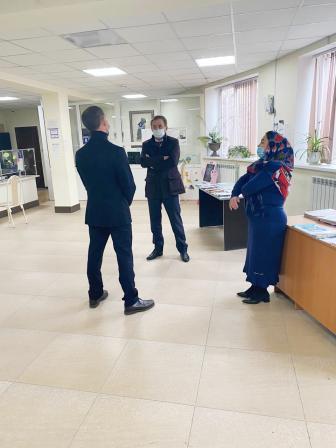 Проблемы в работе Левашинского Управления Пенсионного фонда и пути их решения с руководителем  обсудил Управляющий ОПФР по РД  Магомед Исаев