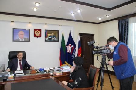 Сегодня Управляющий Пенсионным фондом Дагестана Магомед Исаев дал расширенное интервью по новым выплатам региональному телеканалу «ГТРК Дагестан»