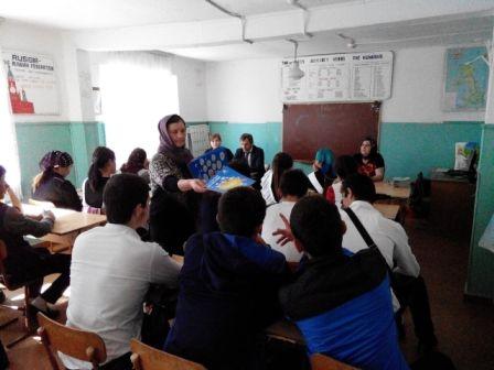 Руководство Межрайонного Управления ОПФР по РД  школьникам -   о видах пенсии в России