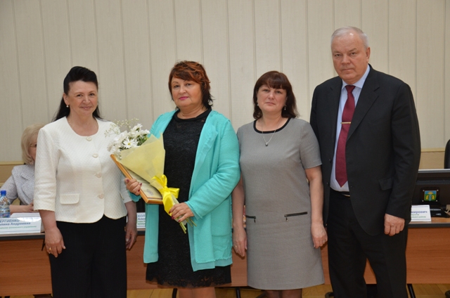 Состоялось награждение добросовестных работодателей Комсомольского района