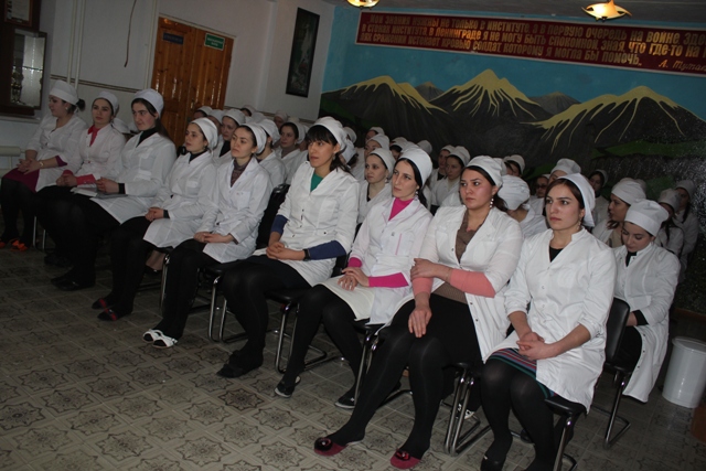 Медицинским работникам Сунженского района рассказали о пенсии