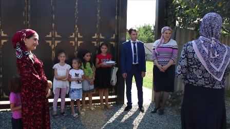 Сотрудники Пенсионного фонда Ингушетии приняли участие в акции «Собери ребенка в школу»