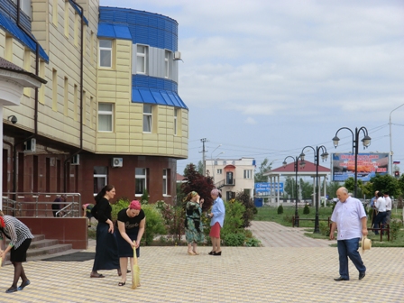 Сотрудники ОПФР по РИ — на субботнике