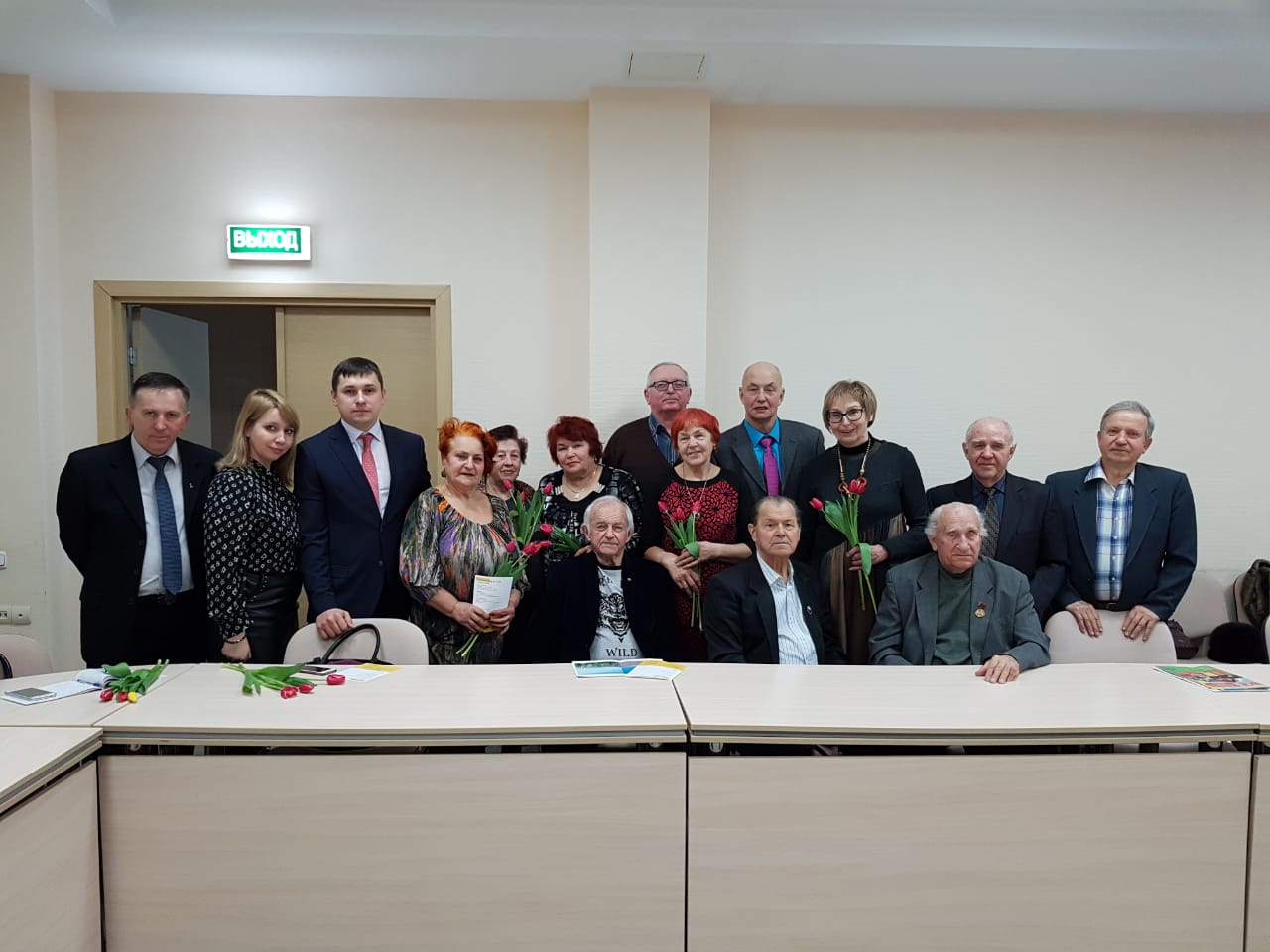 Ветераны спорта сыграли в игру « Осторожно, мошенники!»