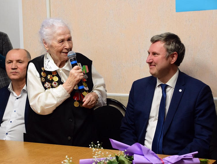 Социальный фонд открыл первый в Калужской области центр общения для людей старшего поколения 