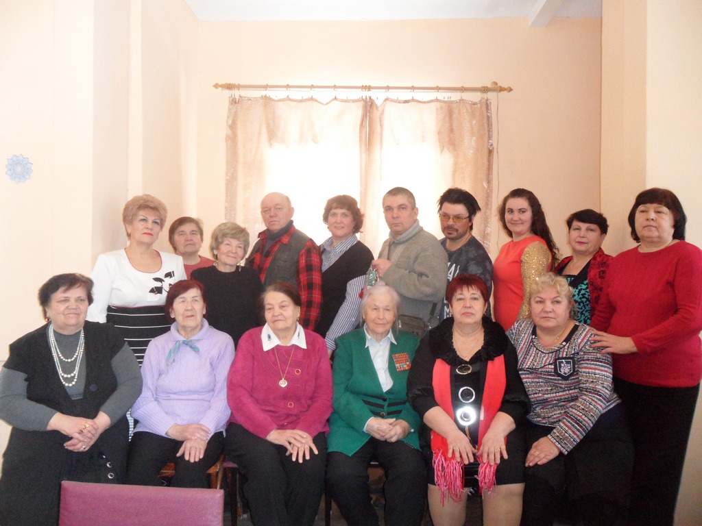 В рамках акции «Февро-март», посвященной празднованию 23 февраля и 8 марта работники Управления ПФР в Людиновском районе посетили торжественное мероприятие, проводимое Людиновским районным отделением  Всероссийского общества инвалидов