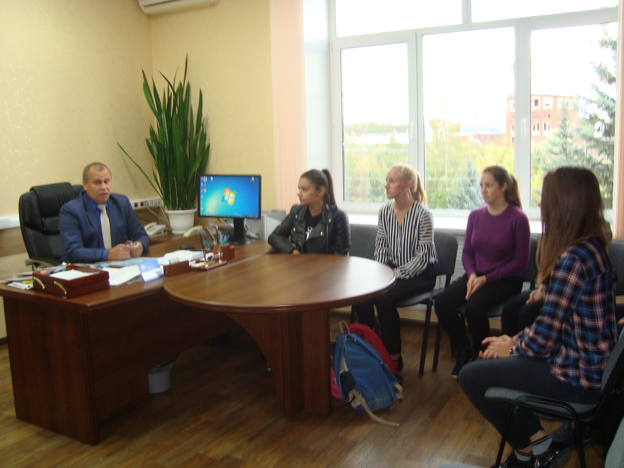 День открытых дверей для школьников провели специалисты Управления ПФР в Дзержинском районе.