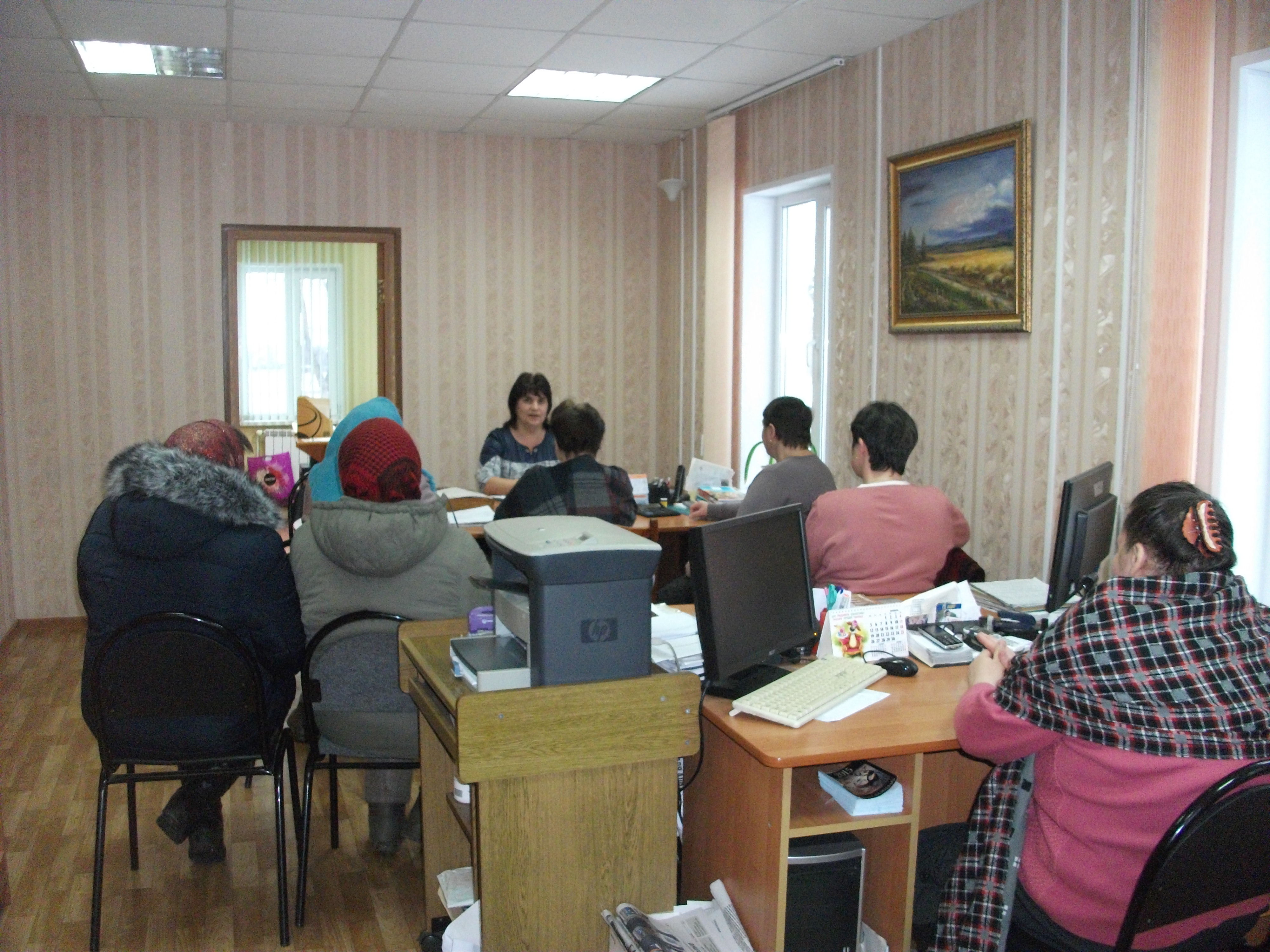 Сотрудники ПФР продолжают разъяснять новое пенсионное законодательство