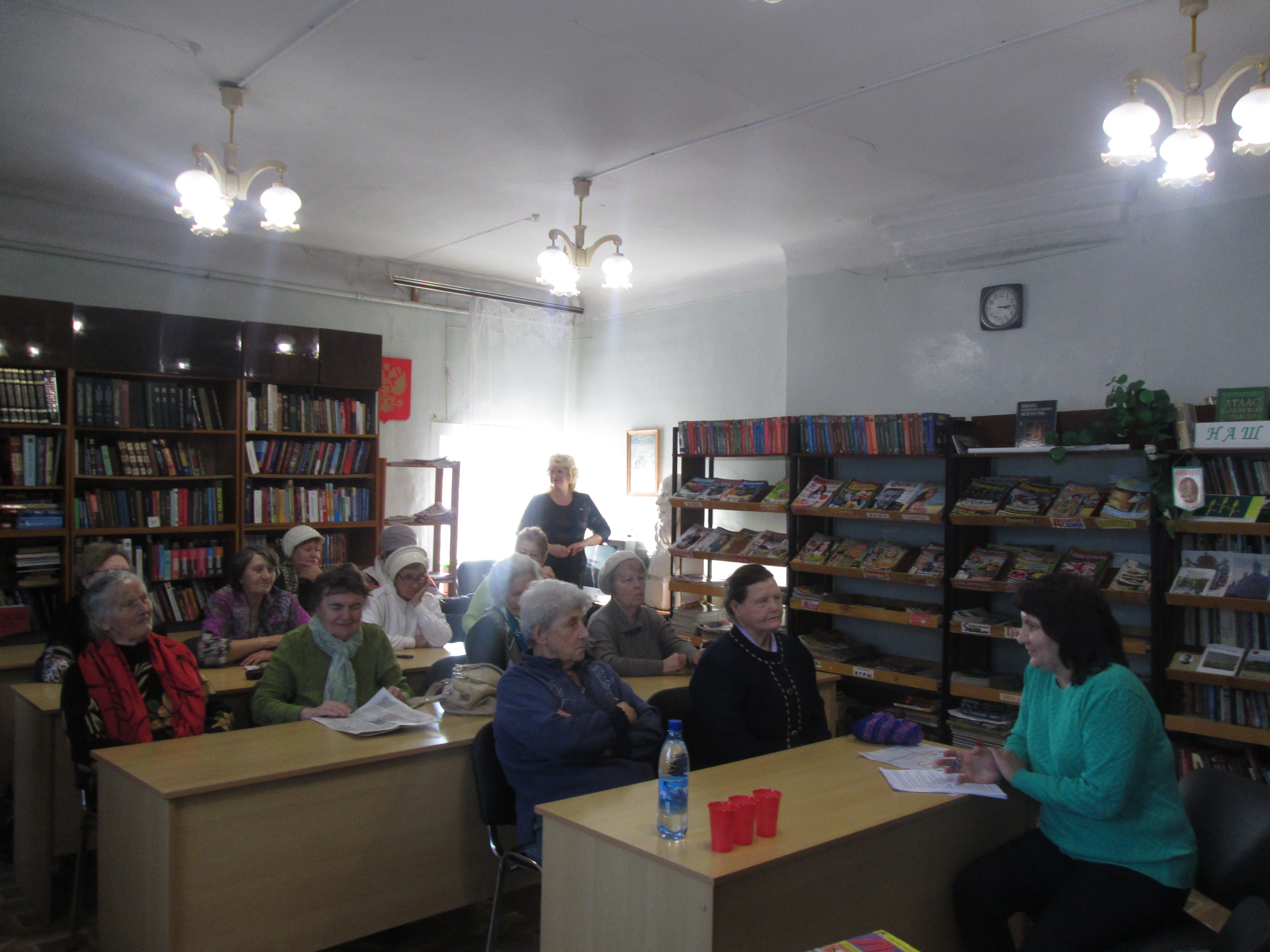 Сотрудники клиентской службы ПФР в Мещовском районе приняли участие в «Правовом марафоне» для пенсионеров.