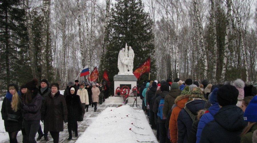 Сотрудники Управления ПФР в Дзержинском районе  приняли участие в Митинге.
