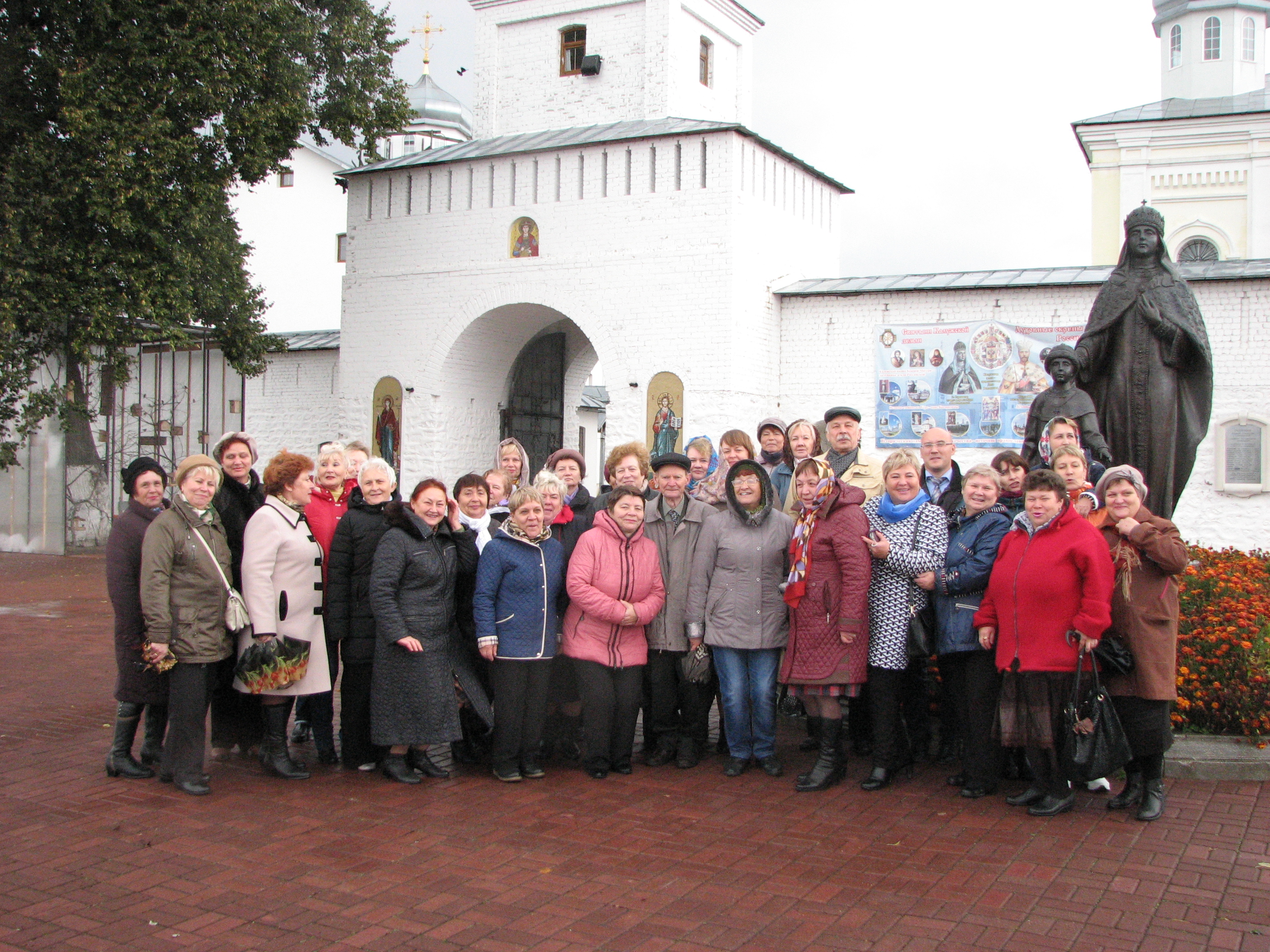 Для пенсионеров организована экскурсия  в краеведческий музей «Трех цариц»