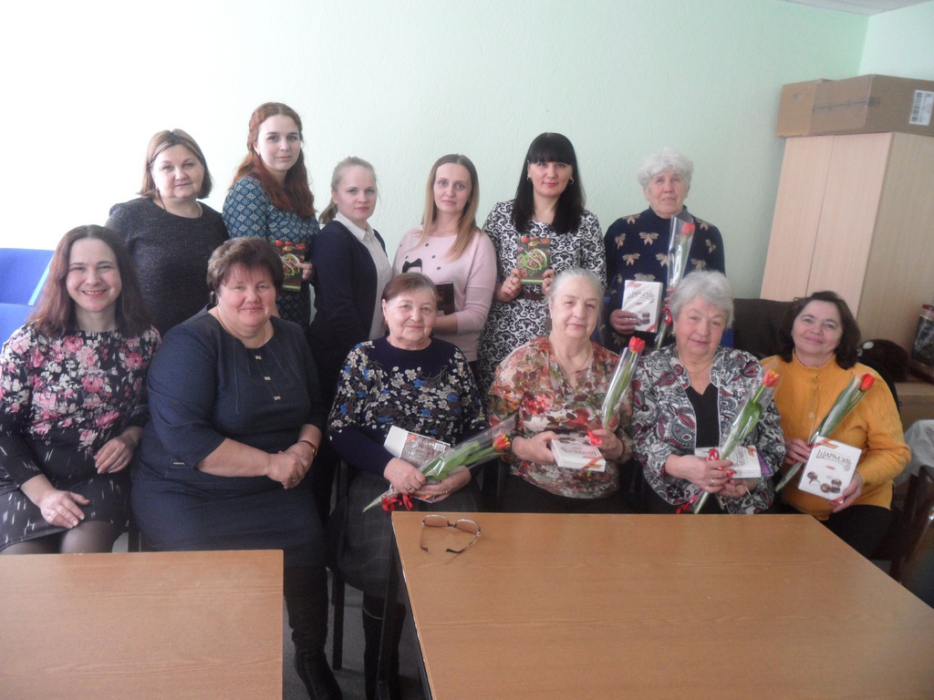 «А ну- ка, бабушки»   против «а ну- ка, девушки»