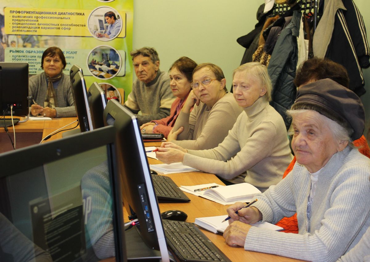 Курсы компьютерной грамотности для карельских пенсионеров  продолжают свою работу