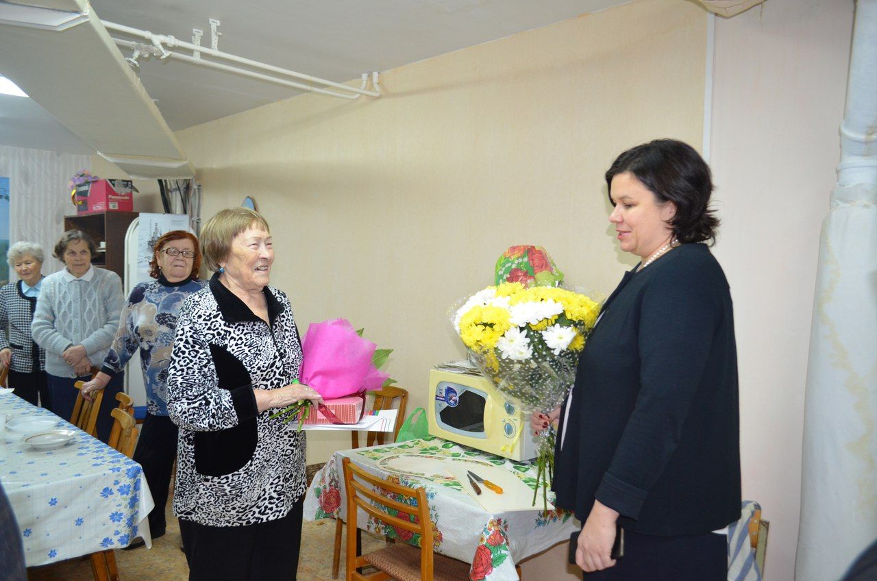 Лидеру «бабушкиного патруля» в Костомукше исполнилось 90 лет 