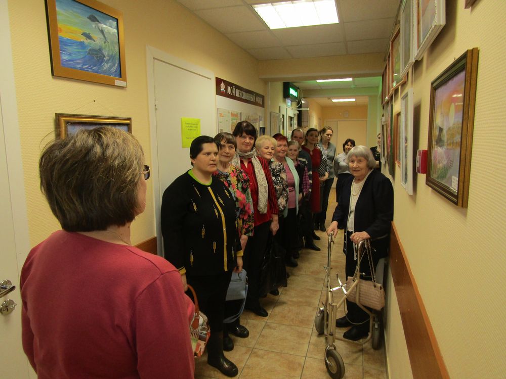 Выставка работ пенсионеров в клиентсвой службе ПФ в г. Олонец