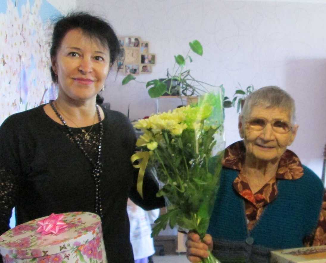 Поздравления ровеснице республики