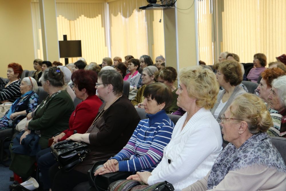 Пенсионеров предупредили об уловках мошенников
