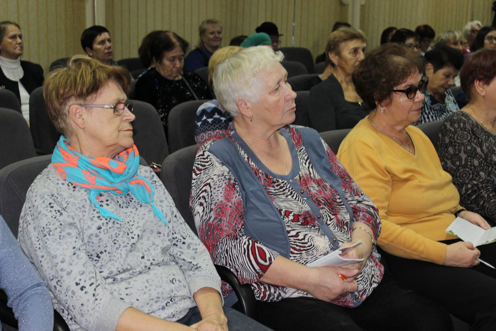 В Университете Серебряного возраста состоялся урок финансовой грамотности в банковской сфере