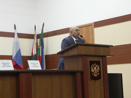 В Хакасии судебные приставы встретились с руководителем Отделения  ПФР по Хакасии и узнали все о пенсиях для гражданских госслужащих