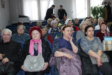 В Пенсионном фонде РФ по Хакасии абаканским пенсионерам рассказали  о безопасном поведении на дорогах