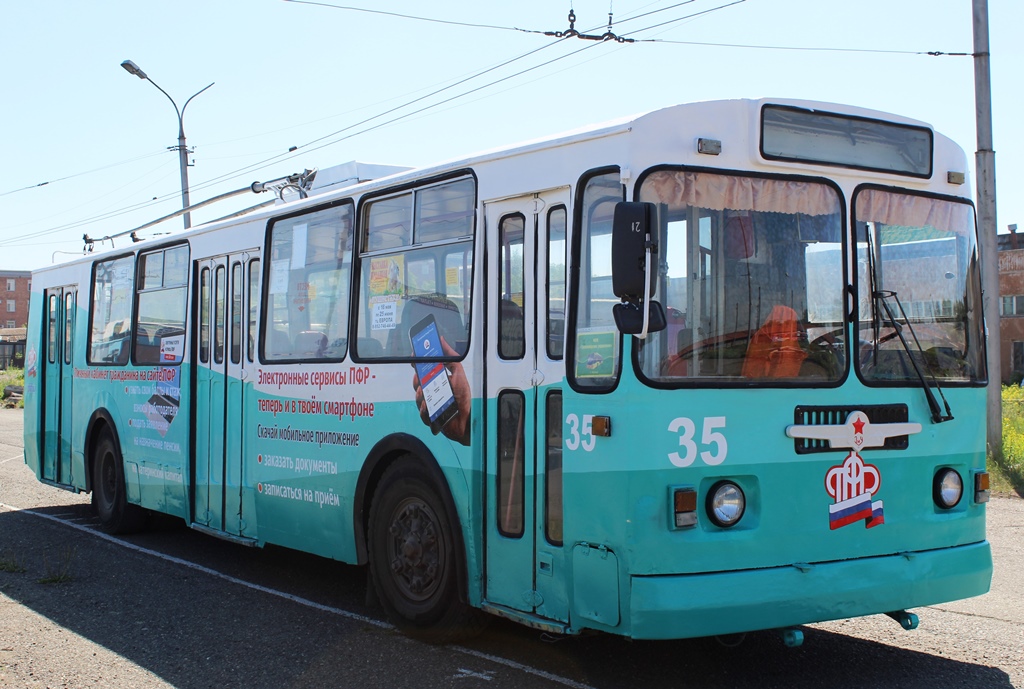 На маршрут в Абакане выходит новый «пенсионный» троллейбус