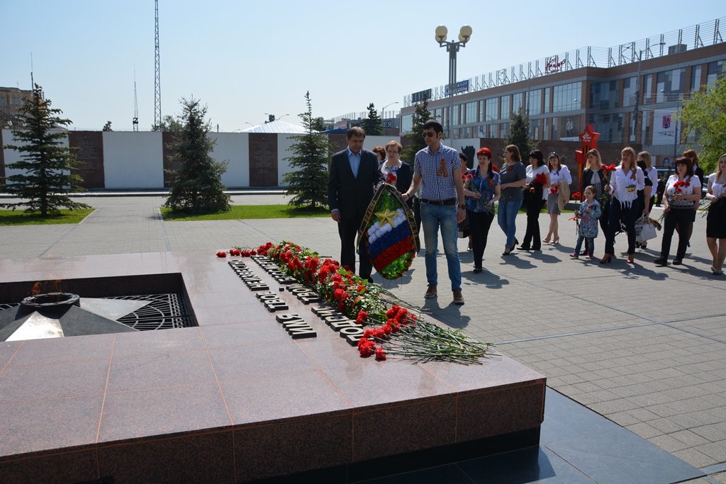 Накануне Дня Победы сотрудники Отделения ПФР по Краснодарскому краю возложили цветы к Вечному огню