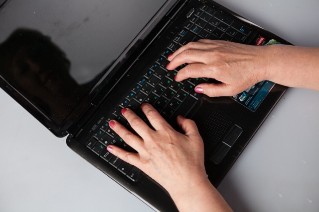 Открыты сервисы подачи заявлений на материнский капитал и ЕДВ через сайт ПФР