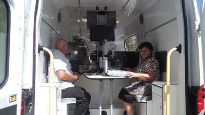 Жителей с. Садовое проконсультировали специалисты мобильной клиентской службы ПФР 