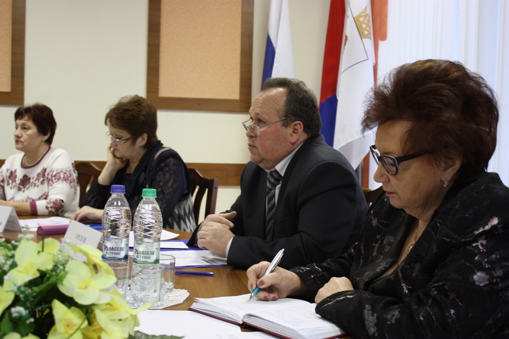 С профсоюзами за Круглым столом