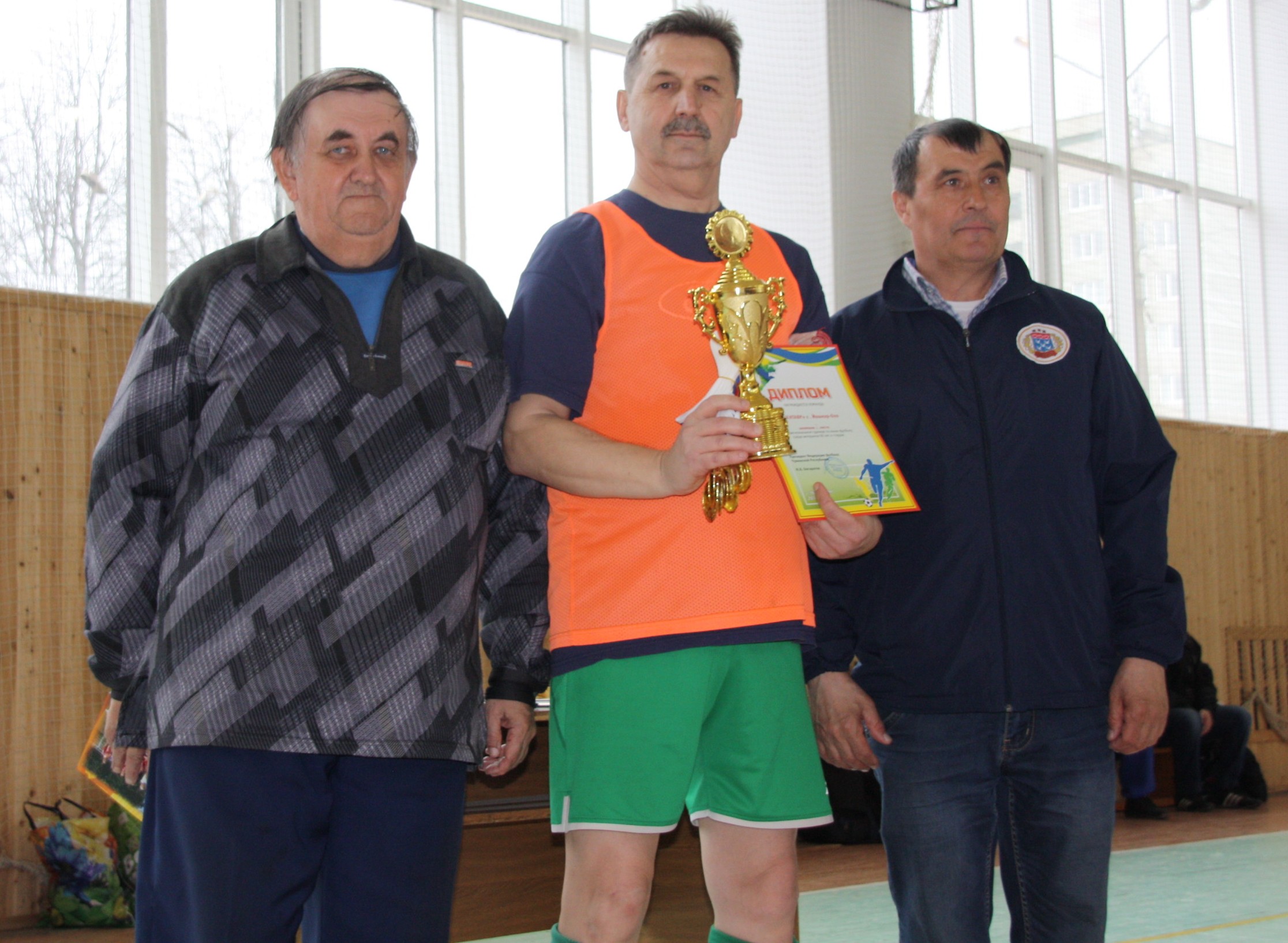 Четвертый раз подряд сборная футболистов-ветеранов из Марий Эл победила соперников из Чувашии