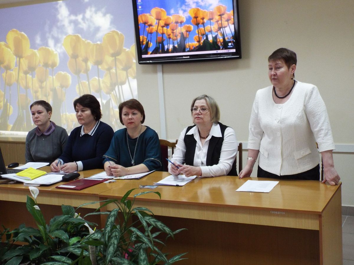 Более полутора тысяч страхователей Йошкар-Олы познакомились на семинарах с новой формой отчетности в ПФР