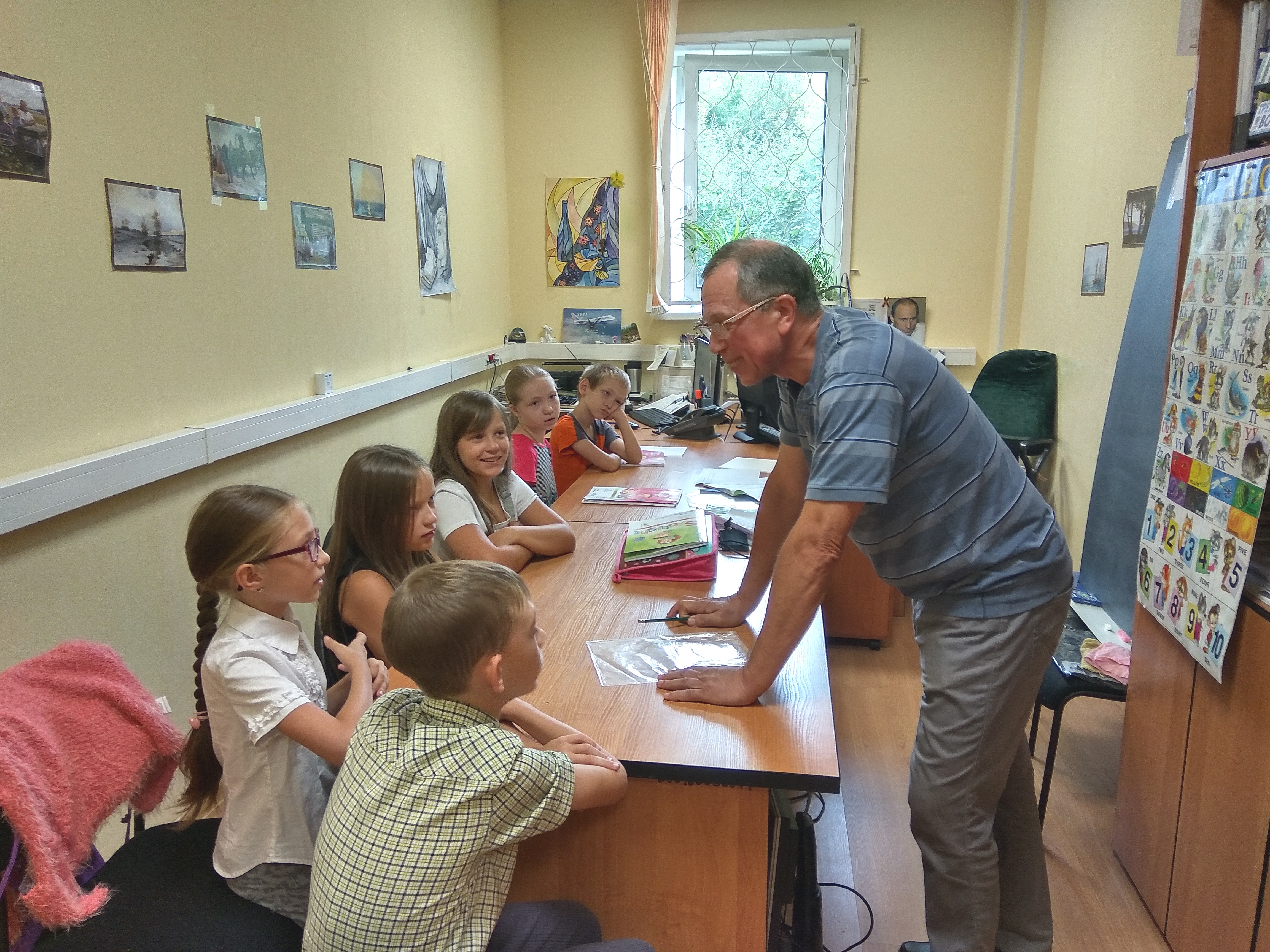 В Химках в Главном управлении ПФР №5  стартовал  учебный год для внуков пенсионеров и детей из многодетных семей