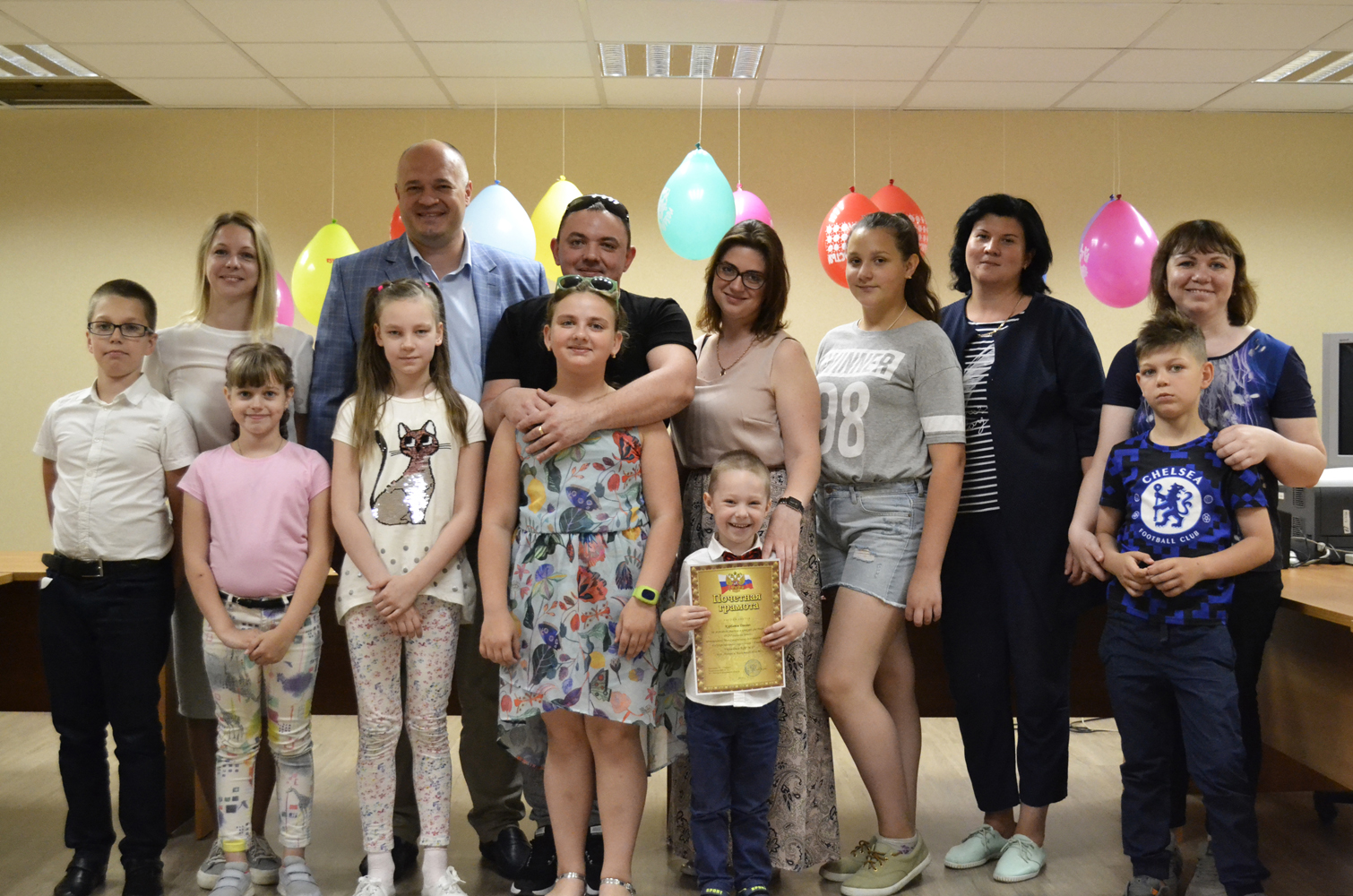 К Дню защиты детей в Главном управлении ПФР №10 провели конкурс детских рисунков «Пенсионный фонд глазами детей