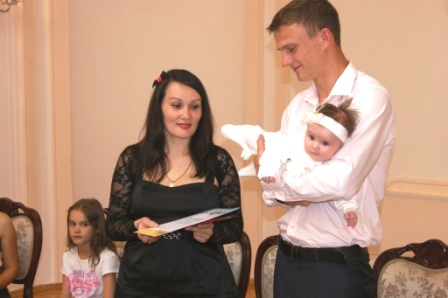 В СЗАО Москвы в Хорошевском отделе ЗАГС гражданам представлена полезная информация от Пенсионного фонда России  