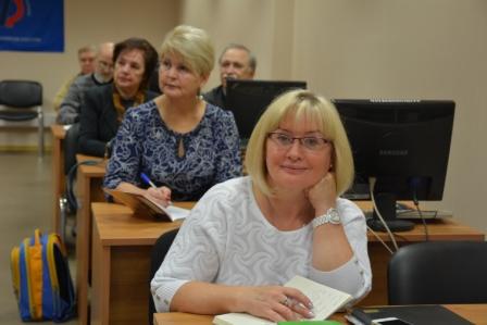 В Союзе пенсионеров по Москве на клубном занятии говорили о криптовалюте и здоровом образе жизни  