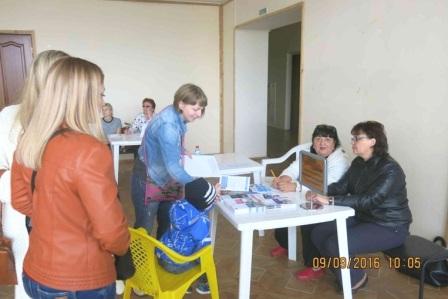 В Серпухове специалисты Управления ПФР консультировали граждан на ярмарке вакансий