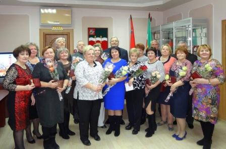 В Наро-Фоминске за заслуги перед городом наградили начальника Управления ПФР   