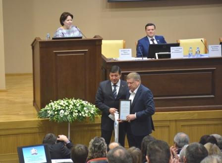 Управляющий Отделением ПФР по Москве и Московской области Андрей Андреев награжден Благодарностью Федерации Независимых Профсоюзов России 