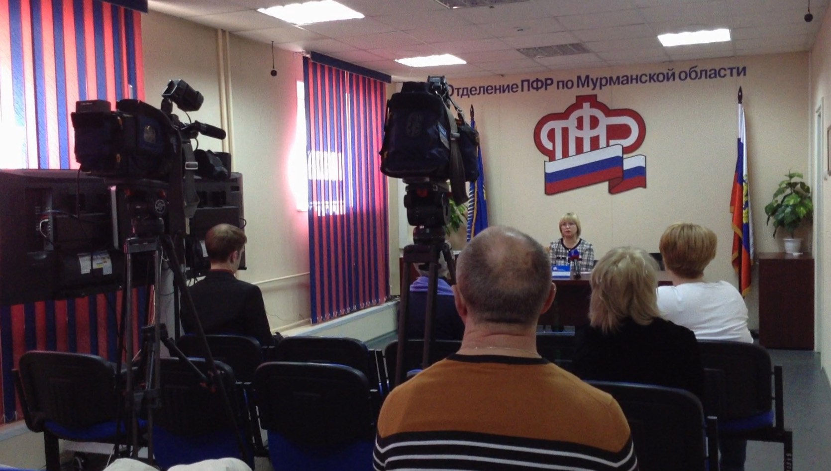 В Отделении ПФР по Мурманской области состоялась пресс-конференция по итогам приема заявлений на единовременную выплату из средств МСК