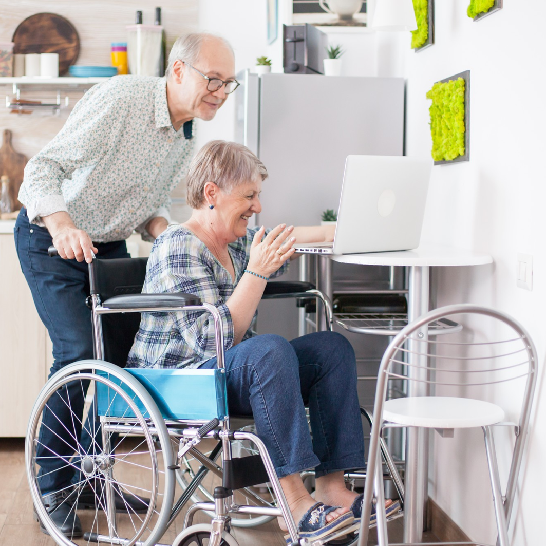 Отделение СФР по Пензенской области выплачивает надбавки за уход к пенсиям более 50 тысяч граждан с инвалидностью и старше 80 лет