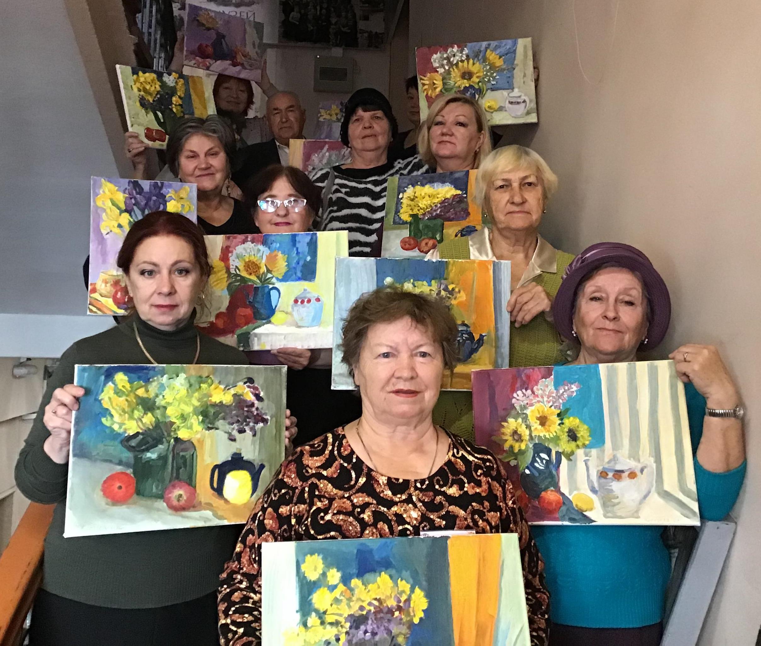 Завершен первый этап школы  живописи  для старшего поколения «Краски осени» 